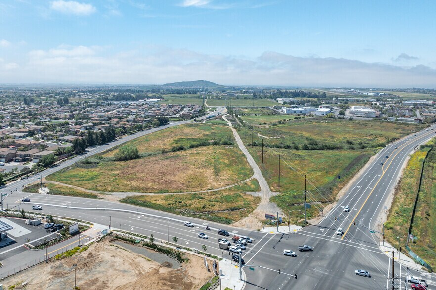 More Photos Of SWC Winchester Rd & Thompson Rd, Winchester Unknown For Lease