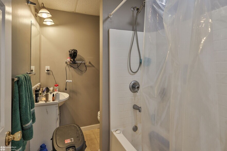More Photos Of 302 W Abbott St, Lansford Multifamily For Sale