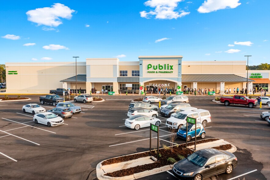 More Photos Of 11040 Navarre Pky, Navarre Storefront For Lease