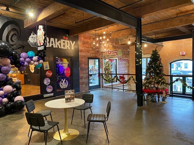 More Photos Of 168 Center St, Southington Industrial For Lease