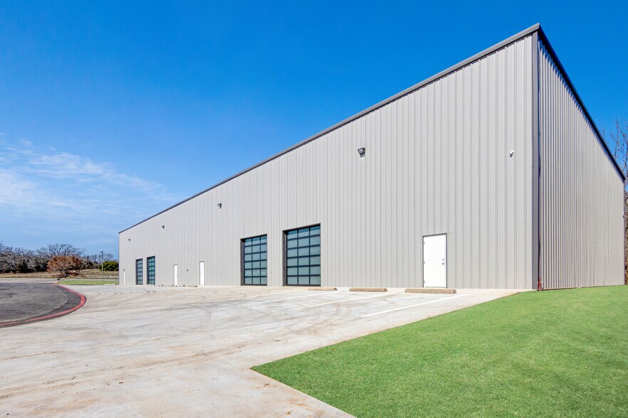 More Photos Of 4000 Texoma Pkwy, Denison Light Distribution For Sale