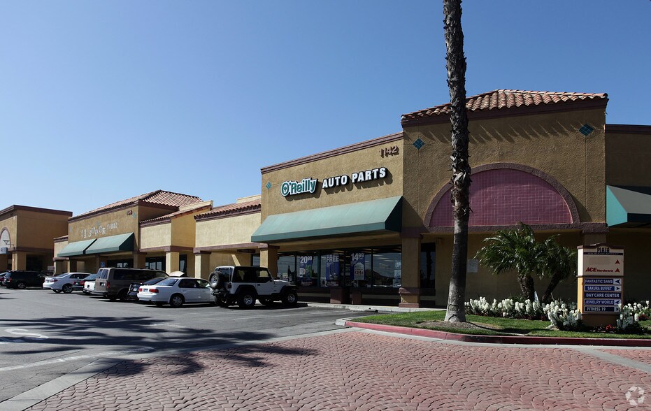 More Photos Of 1110-1150 W 6th St, Corona Unknown For Lease