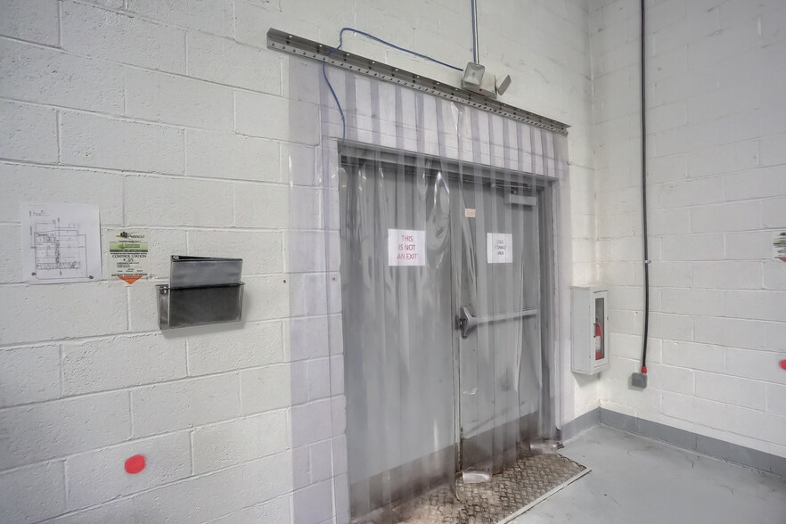 More Photos Of 150 Gamma Dr, Pittsburgh Light Manufacturing For Sale