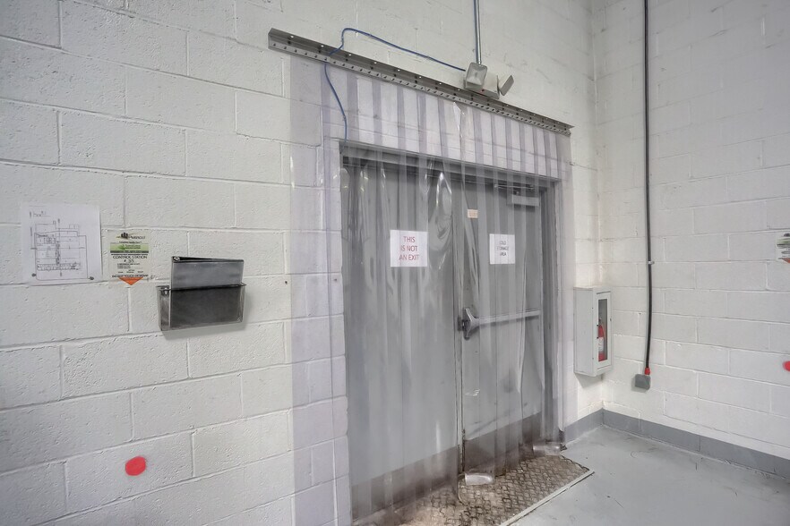 More Photos Of 150 Gamma Dr, Pittsburgh Light Manufacturing For Lease