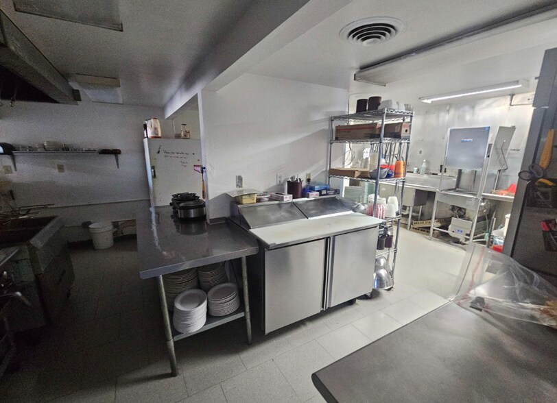 More Photos Of 1401 Laurel Ave, Whitewood Restaurant For Sale