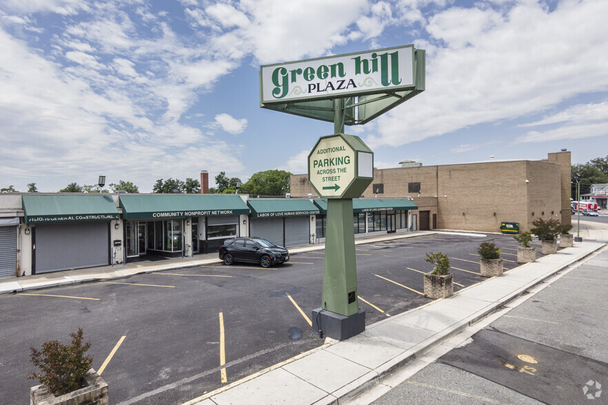 Primary Photo Of 4743 Marlboro Pike, Capitol Heights General Retail For Sale