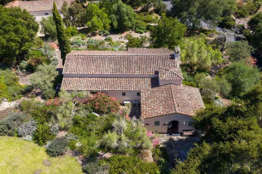 More Photos Of 249 Lambert Rd, Carpinteria Specialty For Sale