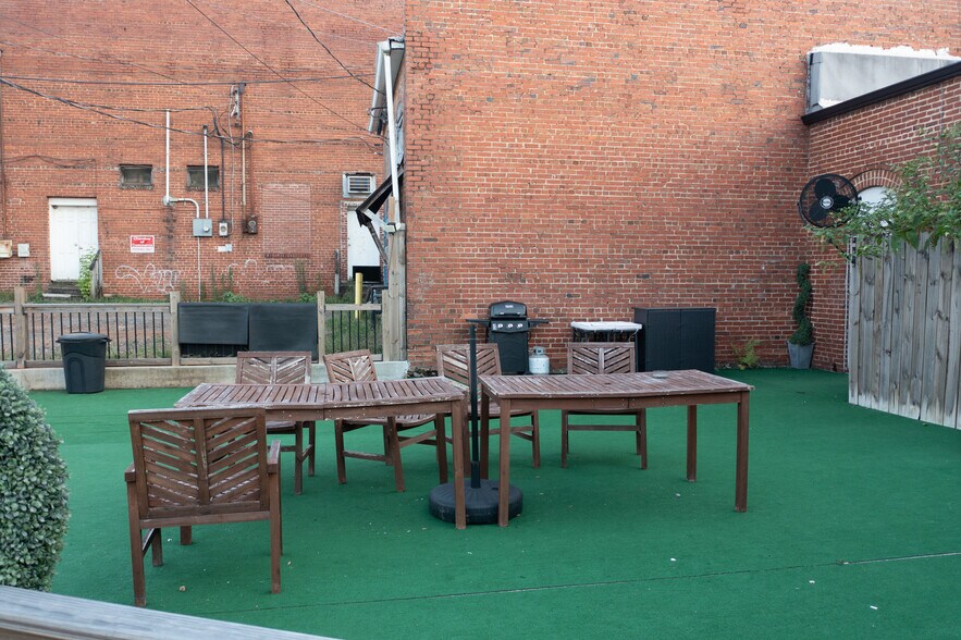 More Photos Of 106-108 N Church St, Thomaston Storefront For Sale