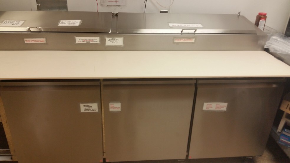 More Photos Of 204 Manitowoc St, Menasha Restaurant For Sale