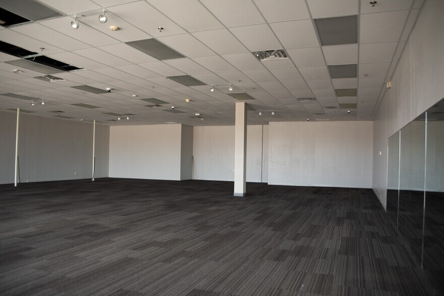 More Photos Of 1784-1794 Plover Rd, Plover Unknown For Lease