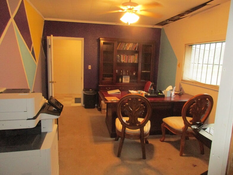 More Photos Of 2024 N Maplewood Ave, Tulsa Religious Facility For Sale