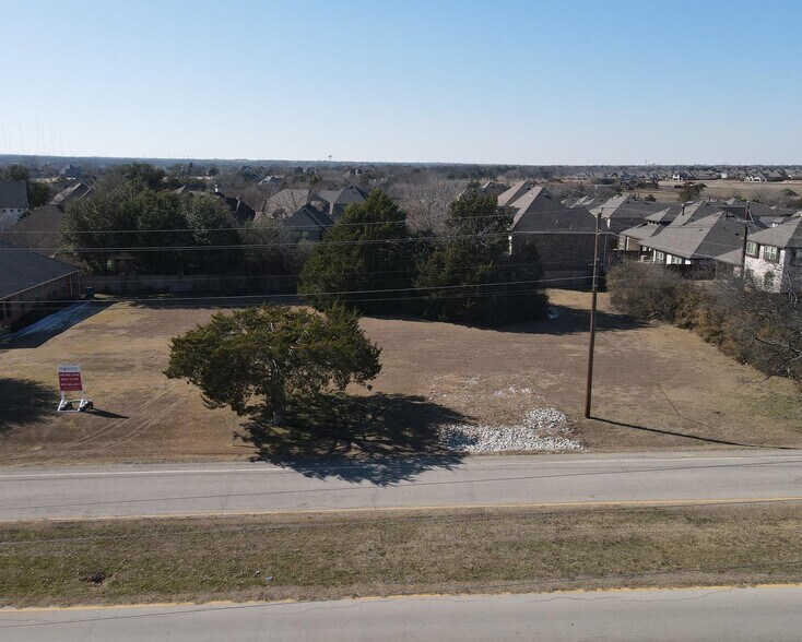 More Photos Of 1817-1821 N Westmoreland Rd, DeSoto Land For Lease
