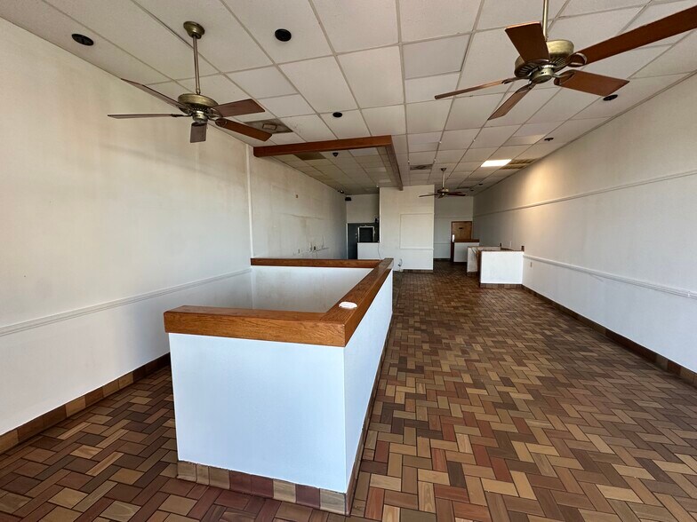 More Photos Of 823-841 Nc 24 27 Byp E, Albemarle Department Store For Lease