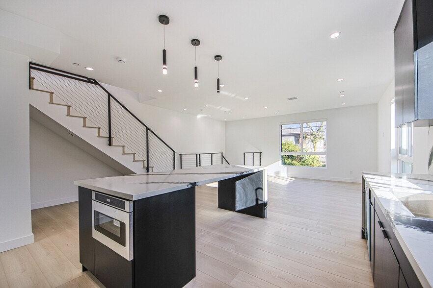 More Photos Of 2200 Thurman Ave, Los Angeles Multifamily For Sale