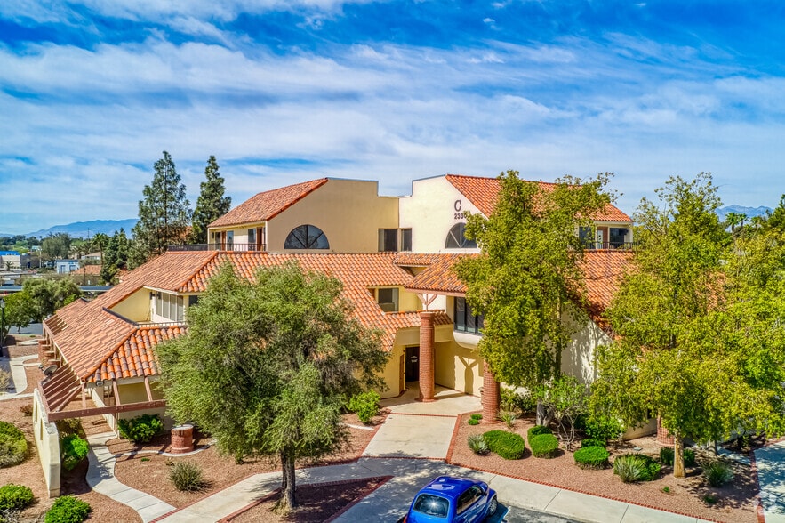 More Photos Of 2310 Paseo Del Prado, Las Vegas Unknown For Lease
