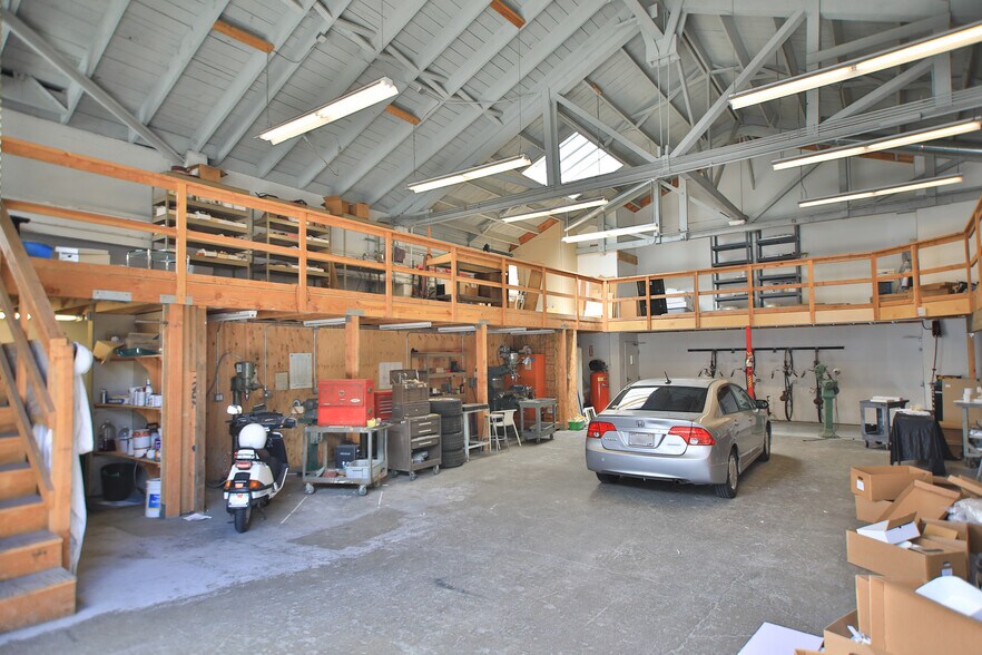 More Photos Of 582 6th St, San Francisco Warehouse For Lease