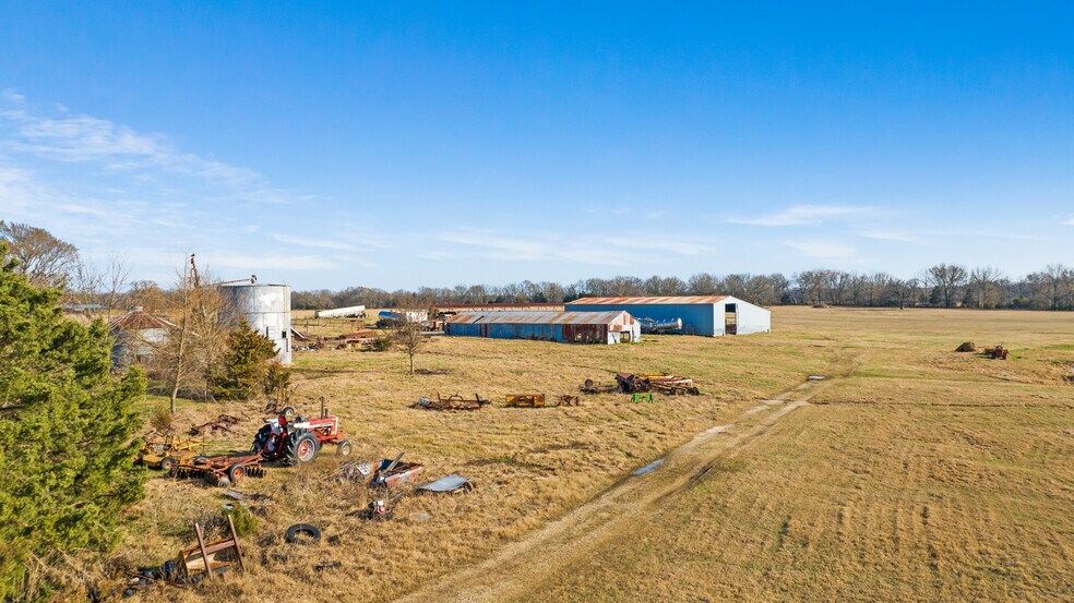 More Photos Of 3052 HWY 82 E, Paris Land For Sale