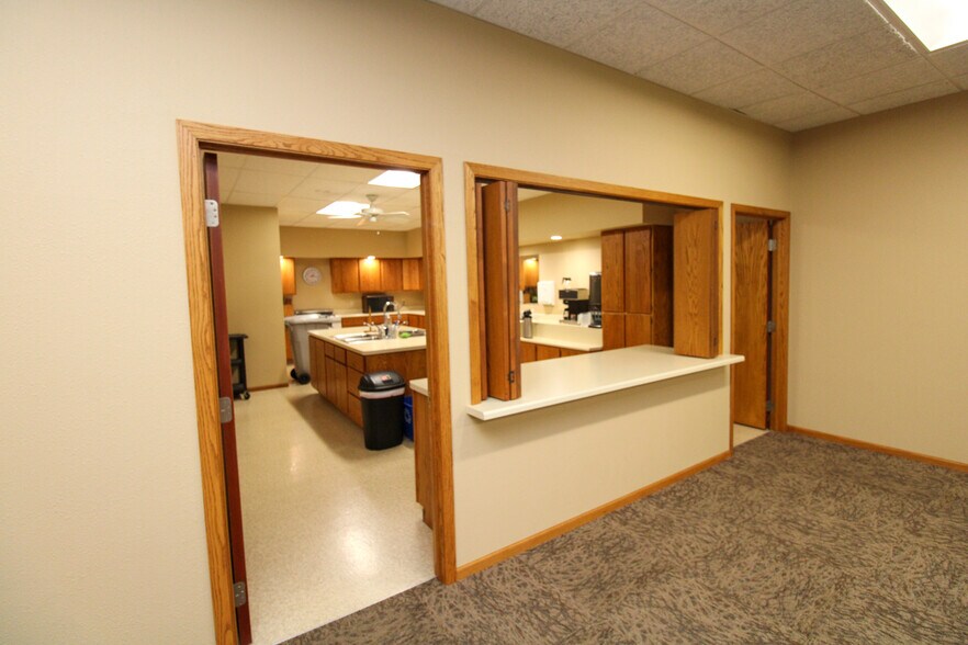 More Photos Of 100 E 3rd St, Galva Office For Sale