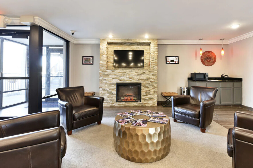 More Photos Of 887 Morse Rd, Columbus Hotel For Sale