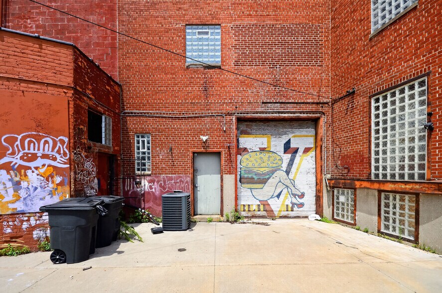 More Photos Of 2628 Orleans St, Detroit Warehouse For Sale