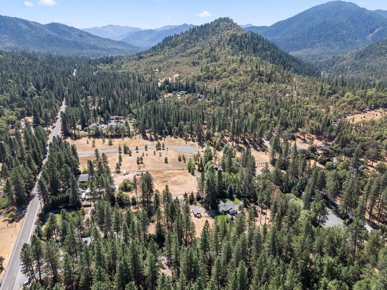 More Photos Of 4697 E Evans Creek Rd, Rogue River Land For Sale