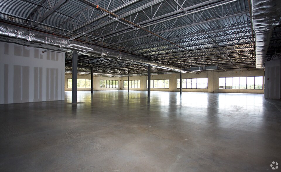 More Photos Of 1 Edison Dr, Alpharetta Unknown For Lease