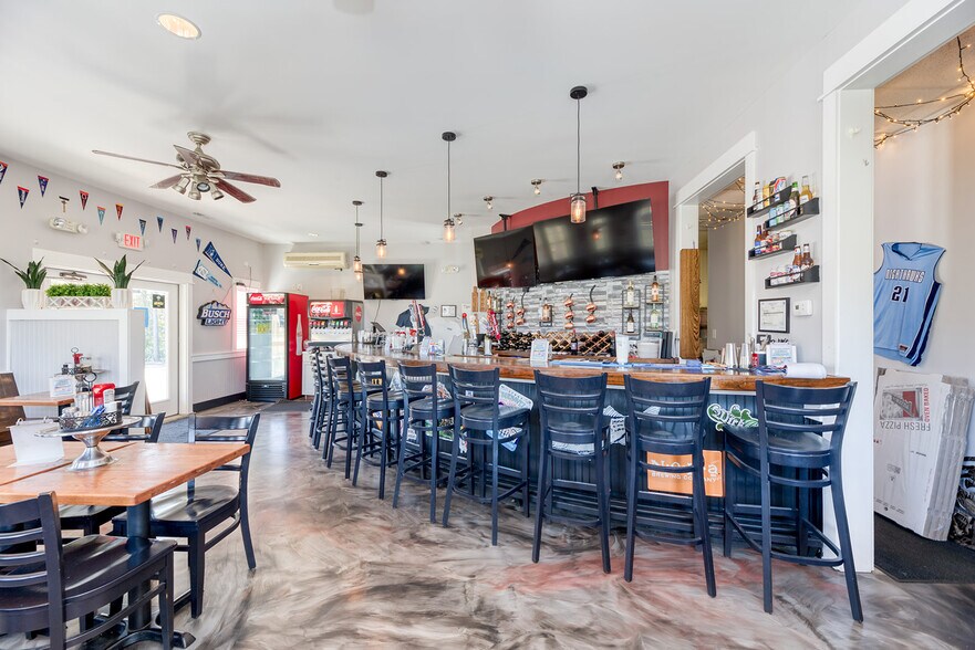More Photos Of 100 Colingwood Ln, Kill Devil Hills Restaurant For Sale