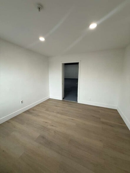More Photos Of 2101-2251 SW 59th Ave, West Park Unknown For Lease