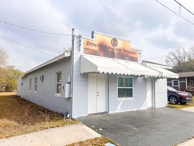 More Photos Of 1110 E Laura St, Plant City Funeral Home For Sale