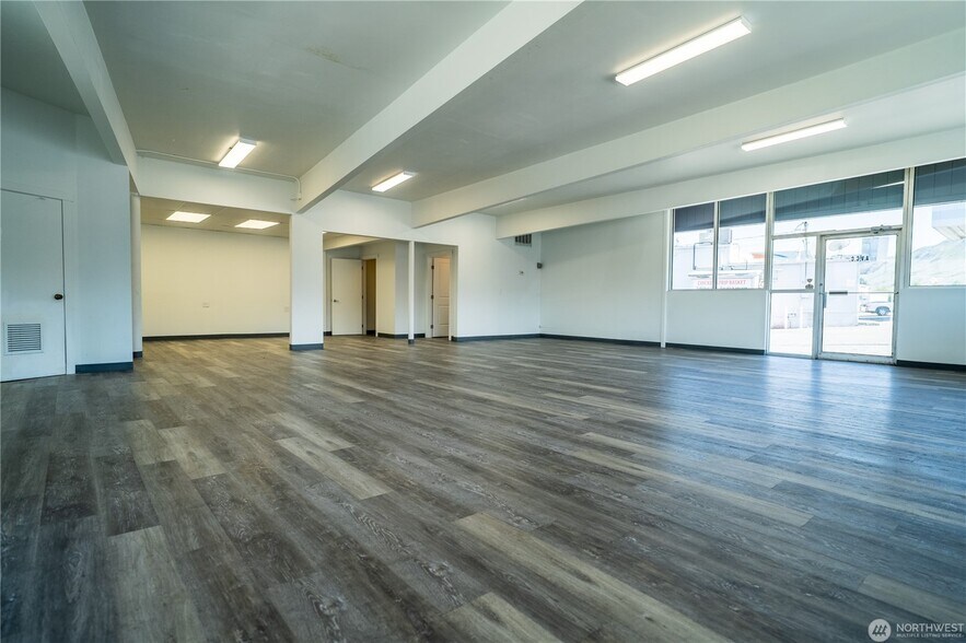 More Photos Of 849 S Mission St, Wenatchee General Retail For Sale