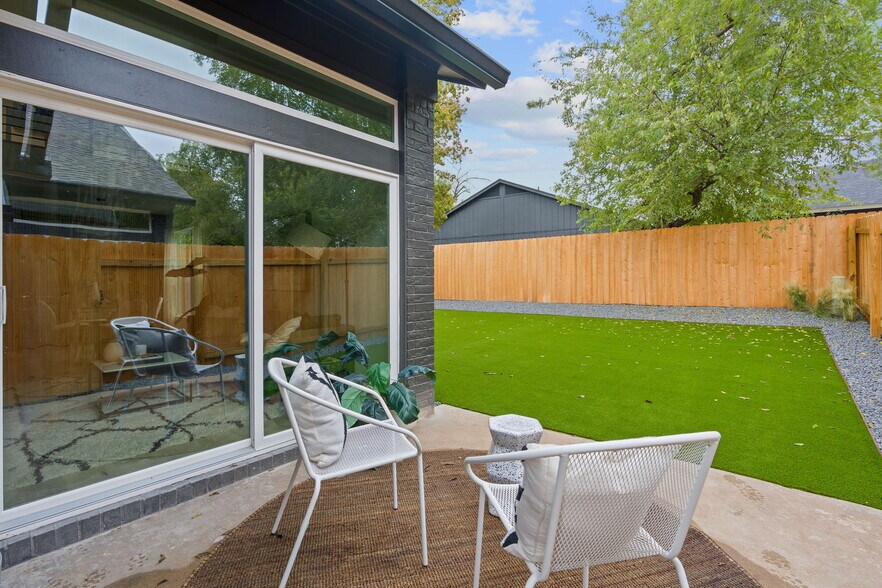 More Photos Of 1905 Albury Cv, Austin Specialty For Sale