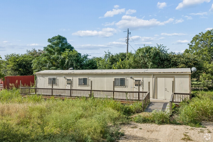 Primary Photo Of 12905 Lowden Ln, Manchaca Land For Sale