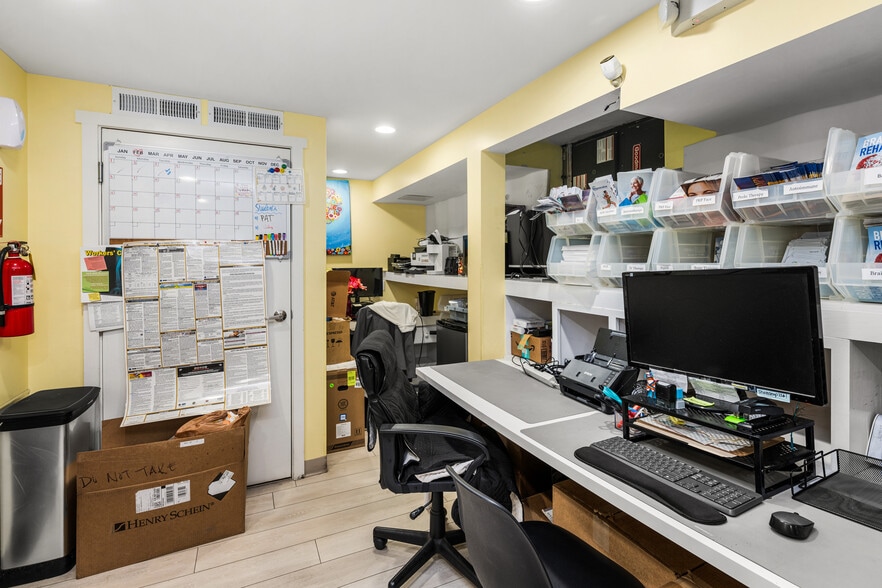 More Photos Of 615 E Chapman Ave, Orange Medical For Sale