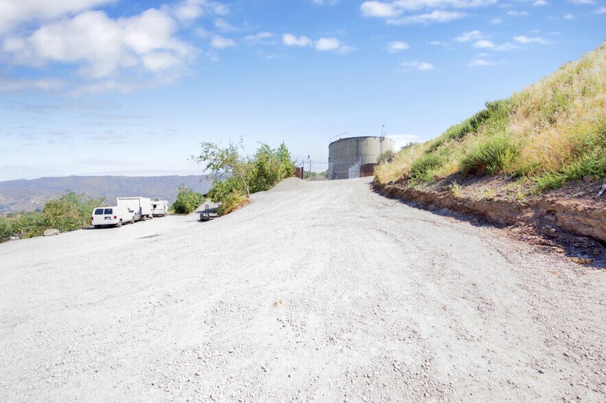 More Photos Of 10200 Willow Springs Lane, Sunland Land For Sale