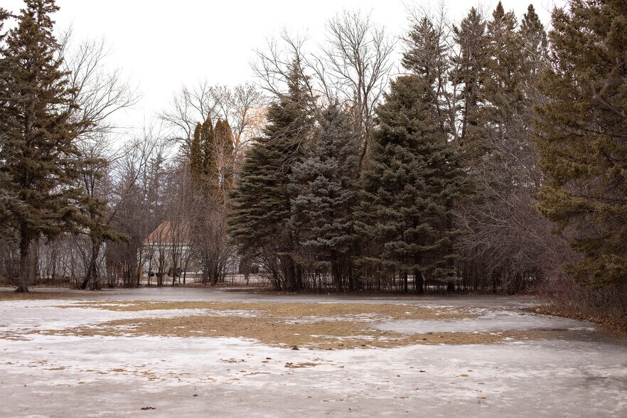 More Photos Of 1220 N Front St, Crookston Apartments For Sale