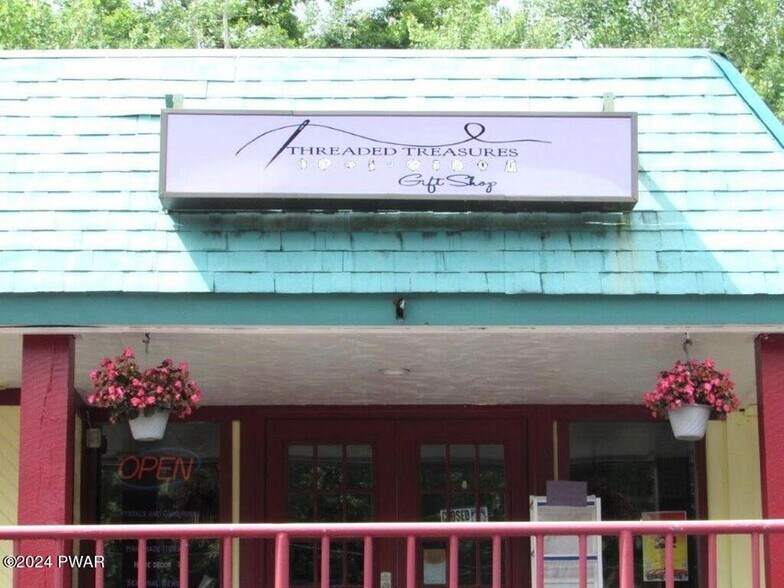 More Photos Of 635 Route 739, Lords Valley Freestanding For Sale