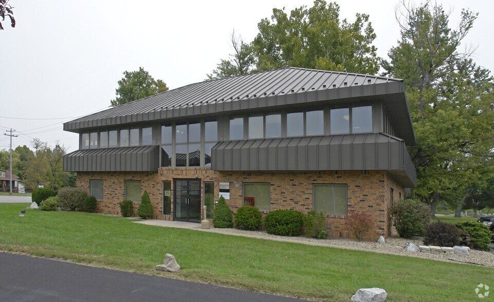 More Photos Of 1 Sunset Hills Executive Pky, Glen Carbon Unknown For Lease