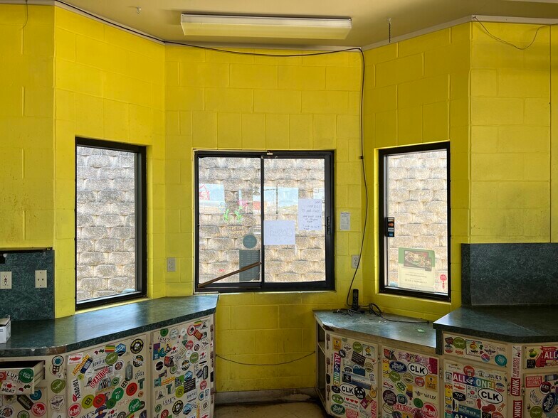 More Photos Of 400 E Loop 281, Longview Freestanding For Lease