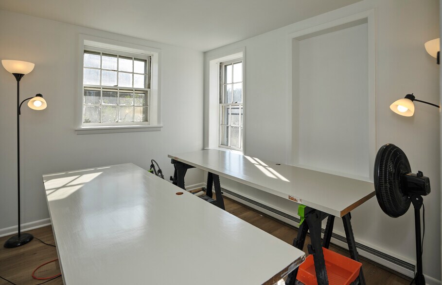 More Photos Of 47 Bridge St, Lambertville Restaurant For Sale
