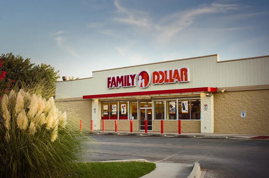 More Photos Of 2500 N Cleveland St, Dayton Freestanding For Sale