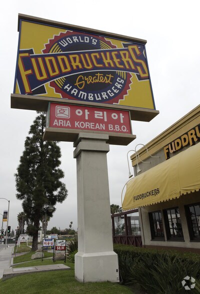 More Photos Of 7802-7814 Orangethorpe Ave, Buena Park Unknown For Lease