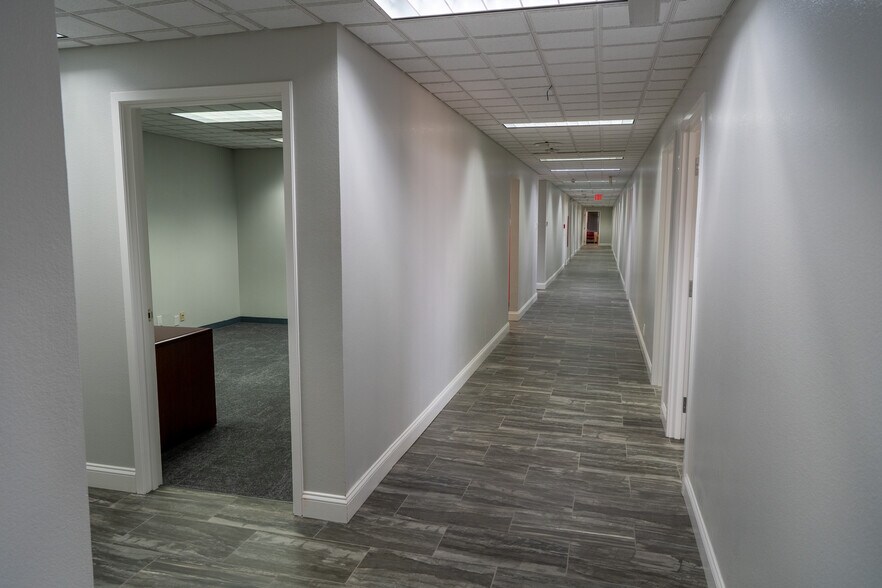 More Photos Of 125 W Missouri Ave, Midland Office For Sale