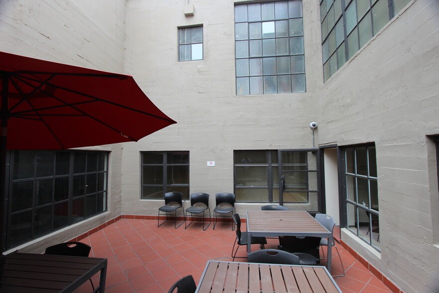 More Photos Of 230-236 E 3rd St, Long Beach Loft Creative Space For Lease