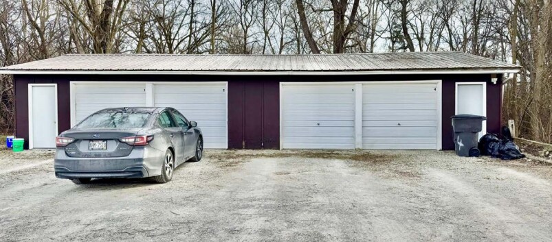 More Photos Of 215 W Waukesha Rd, Eagle Apartments For Sale