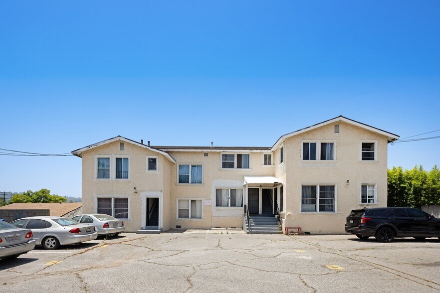 More Photos Of 1223 N Avenue 56, Los Angeles Apartments For Sale