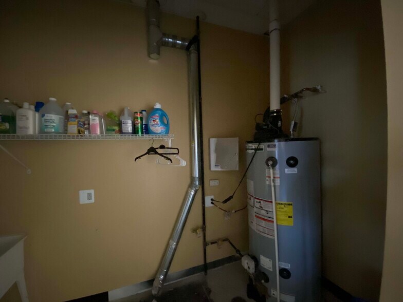 More Photos Of 24235-24311 Harper Ave, Saint Clair Shores Unknown For Lease