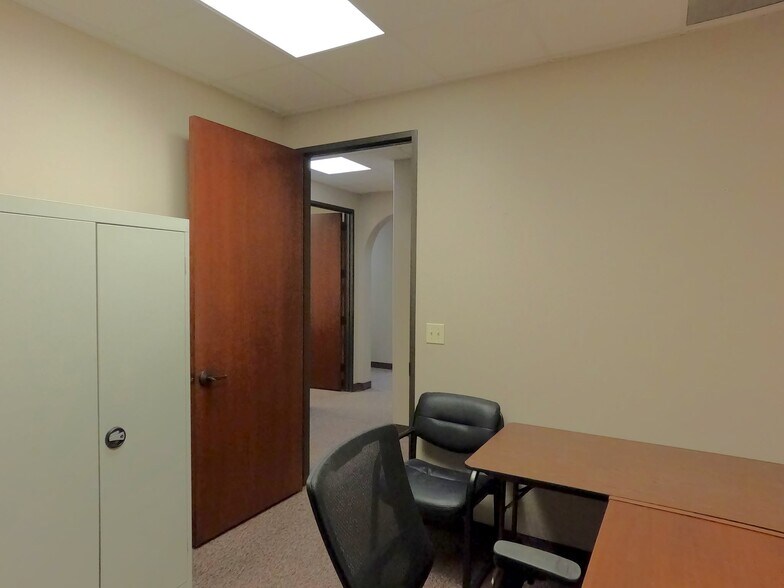 More Photos Of 6570 Naaman Forest Blvd, Garland Medical For Sale