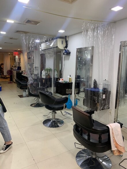 More Photos Of 41-25 KISSENA Blvd, Flushing Apartments For Lease