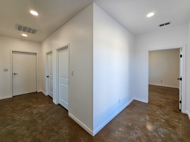 More Photos Of 3098 FM 707, Tye Warehouse For Lease