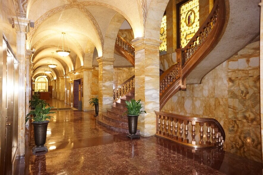 More Photos Of 730 17th St, Denver Office For Sale